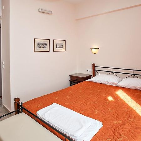 Arxontiko Hotel Tínos Eksteriør billede