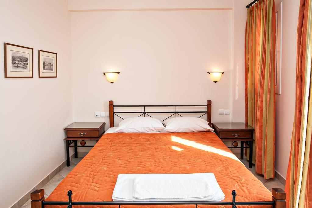 Arxontiko Hotel Tínos Eksteriør billede